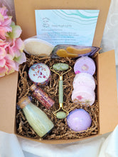 Load image into Gallery viewer, Bath Essentials Spa Gift Set Spa Kit: Selfcare, Bath Salts, Shower Steamer, Bath Confetti
