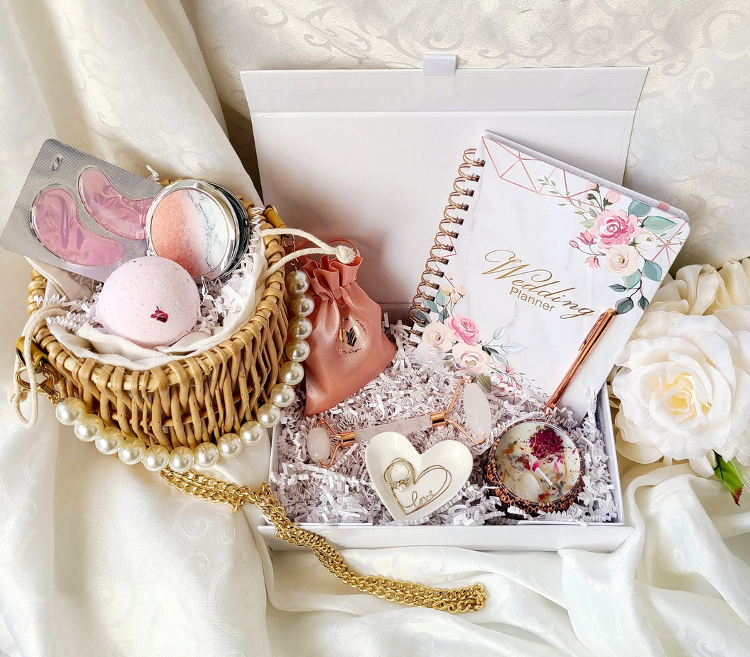 Photo By Basket's Charm Gift - Trousseau Packers | Wedding gift pack,  Wedding gifts packaging, Bridal gift wrapping ideas